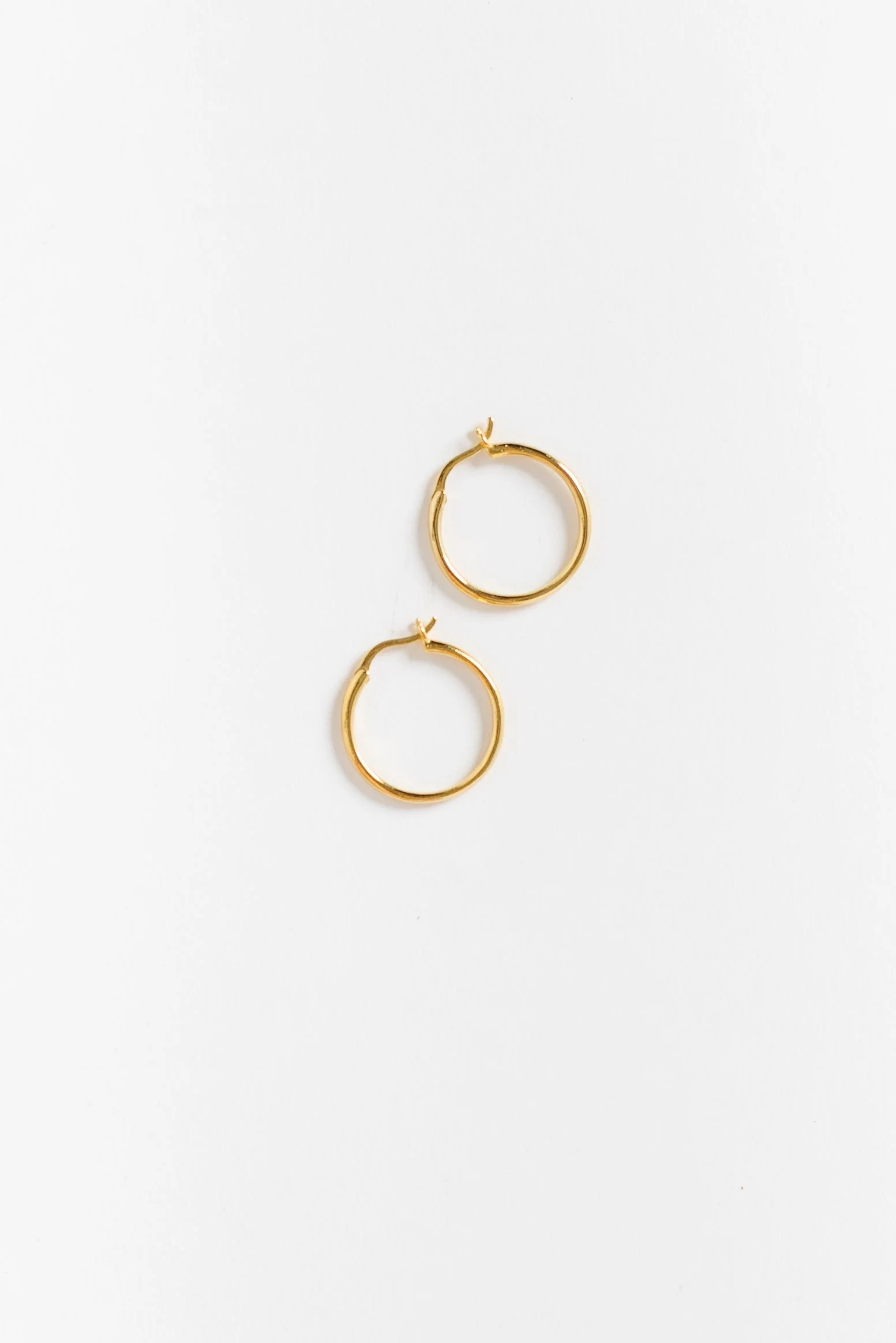 Cove Earrings Large Oval Hoops Gold - Image 2