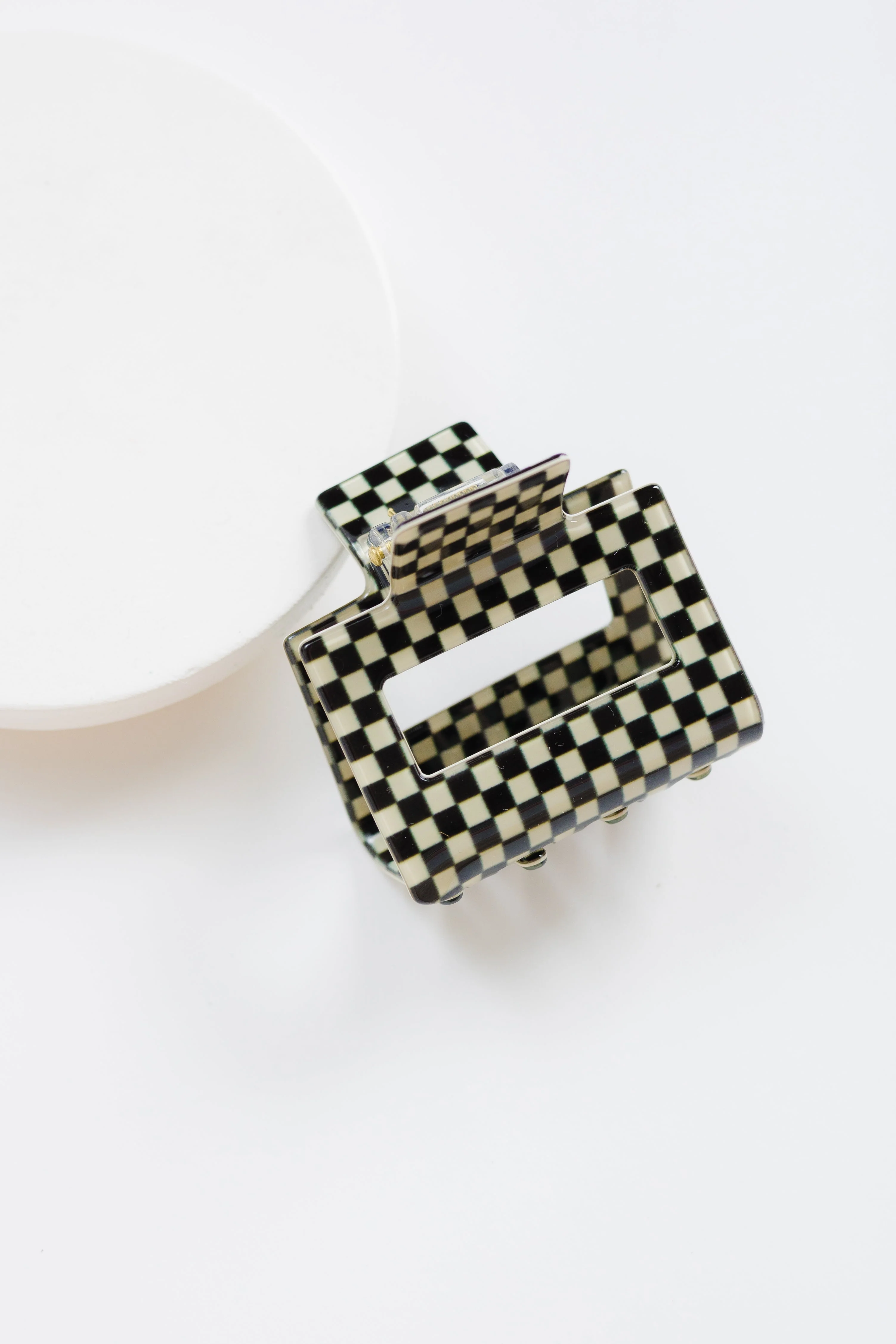 Cove Everly Checker Hair Claw - Image 8